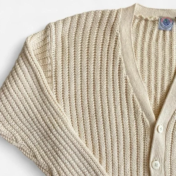 SOLDVintage cream cardiganSOLD - Picture 3 of 8